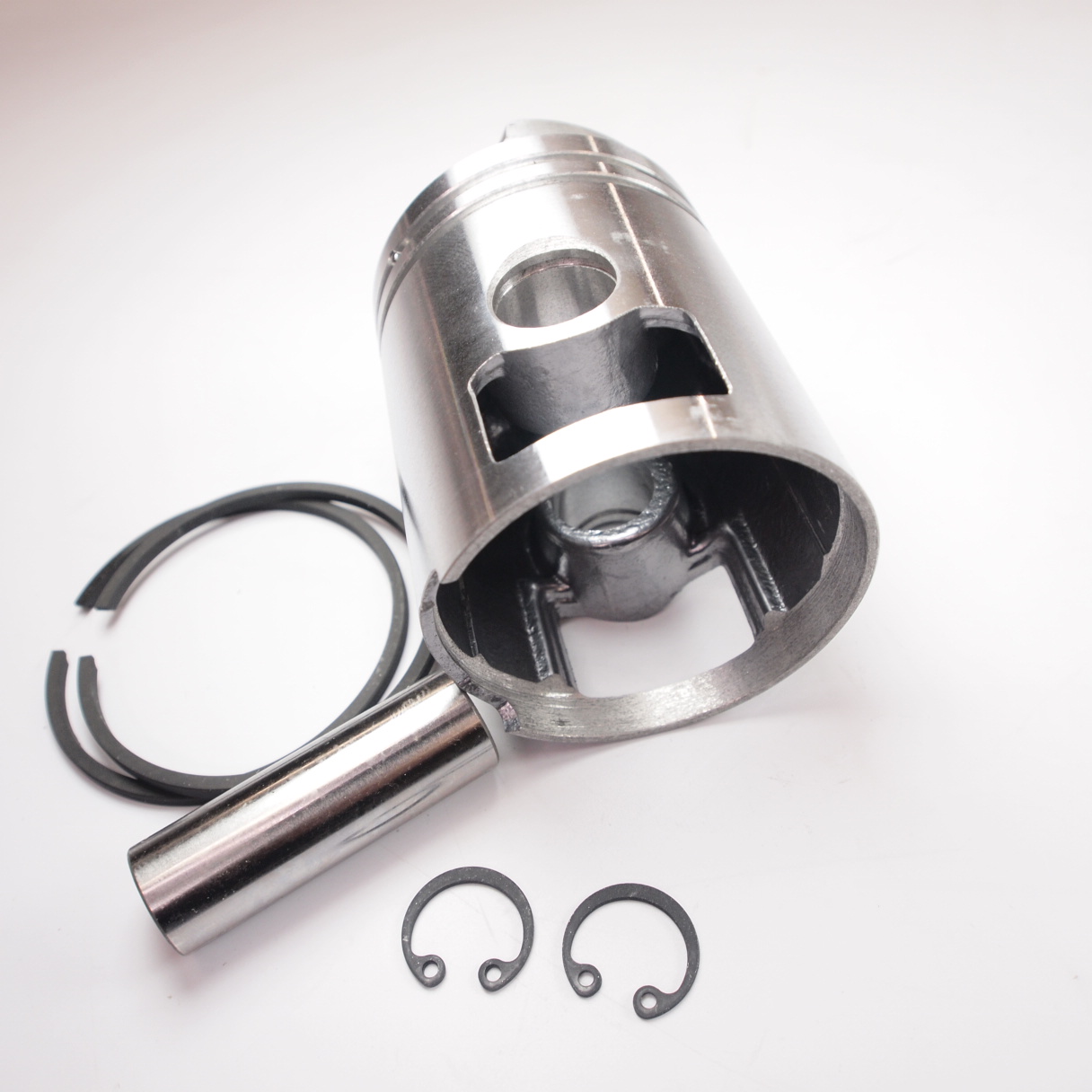 マニアックコレクション / Piston VESPA piston with deflector Vespa 125 VNA1T