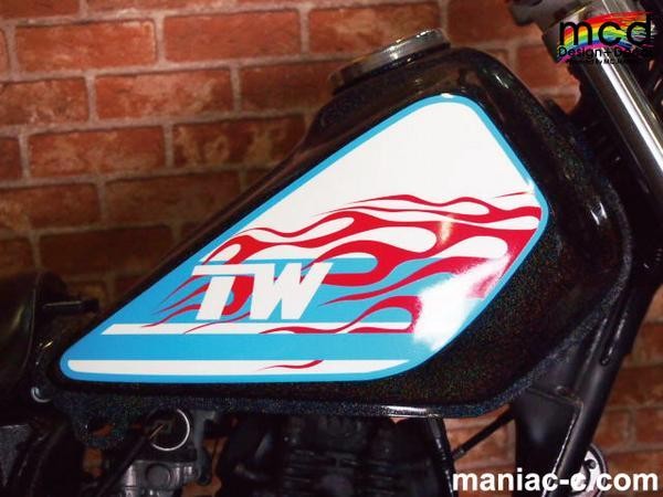 TW200用 タンク デカール ステッカー ファイヤーパターン黒 225