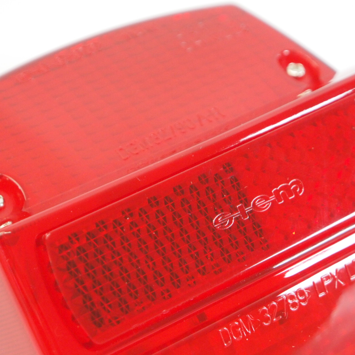 マニアックコレクション / Taillight SIEM for Vespa 50S 100 ET3 90 50R ETS